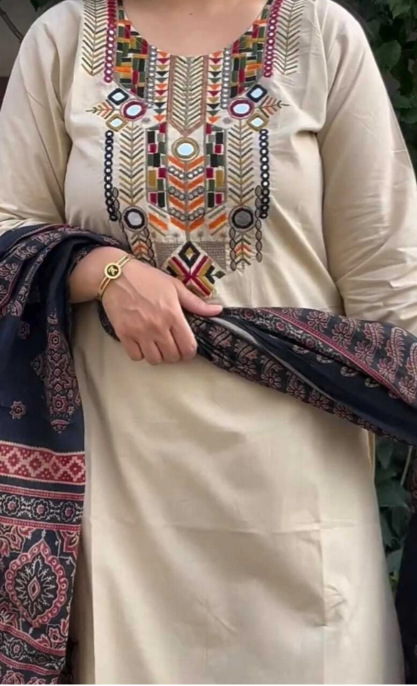 women ethnic cotton kurta pant and dupatta set (Copy)