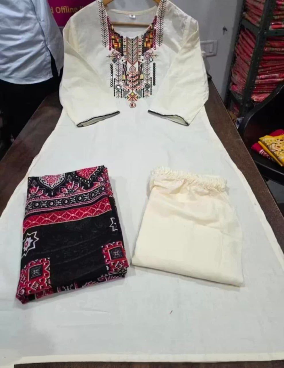 women ethnic cotton kurta pant and dupatta set (Copy)